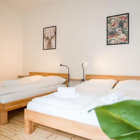 Spacious 3Br Plus Ac Self Check-In Street Parking Berlim Exterior foto